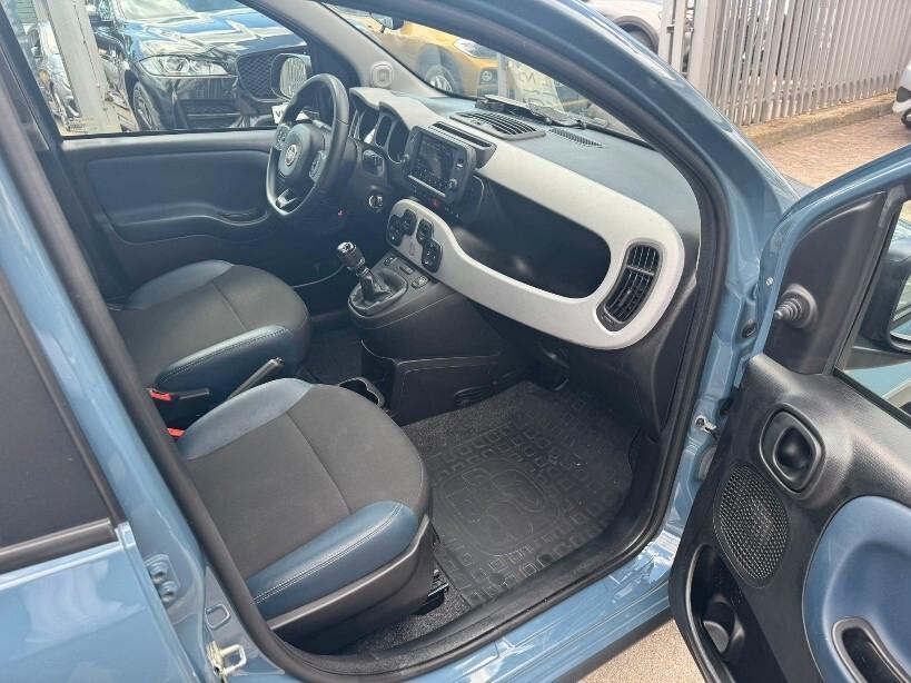 Fiat Panda 1.0 FireFly Hybrid GPL CROSS