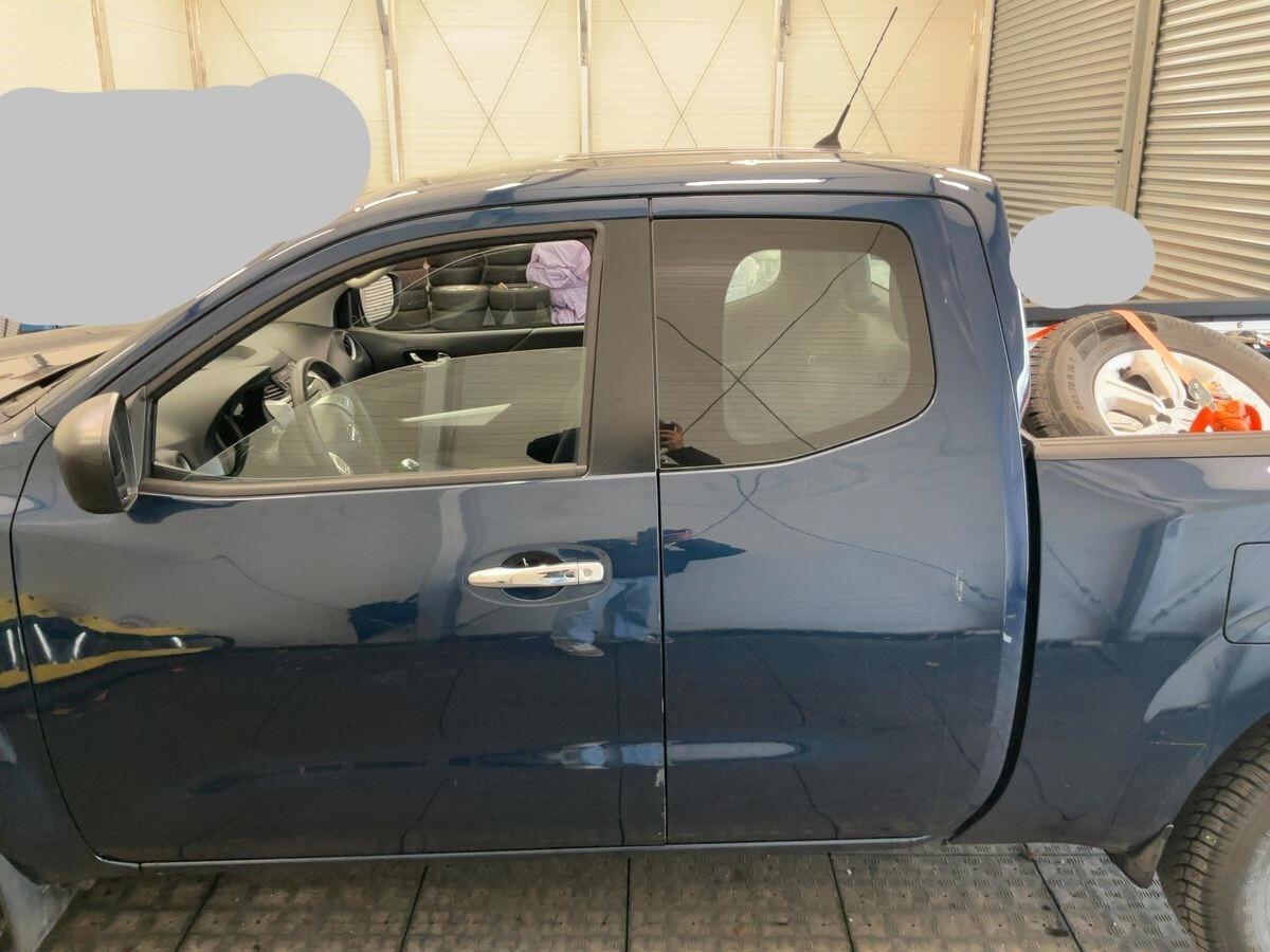 Nissan Navara 2.3 dCi 4WD King Cab Acenta