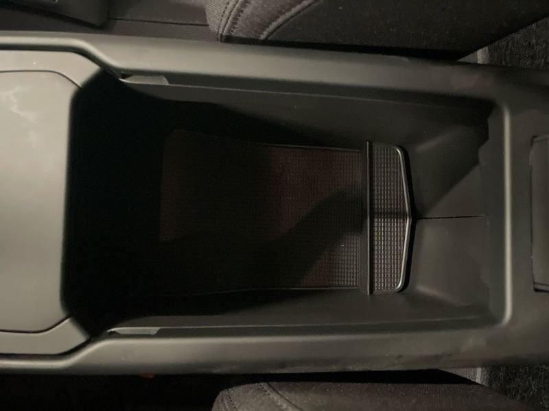 Volvo XC40 1.5 t3 Momentum Pro 163cv auto my21