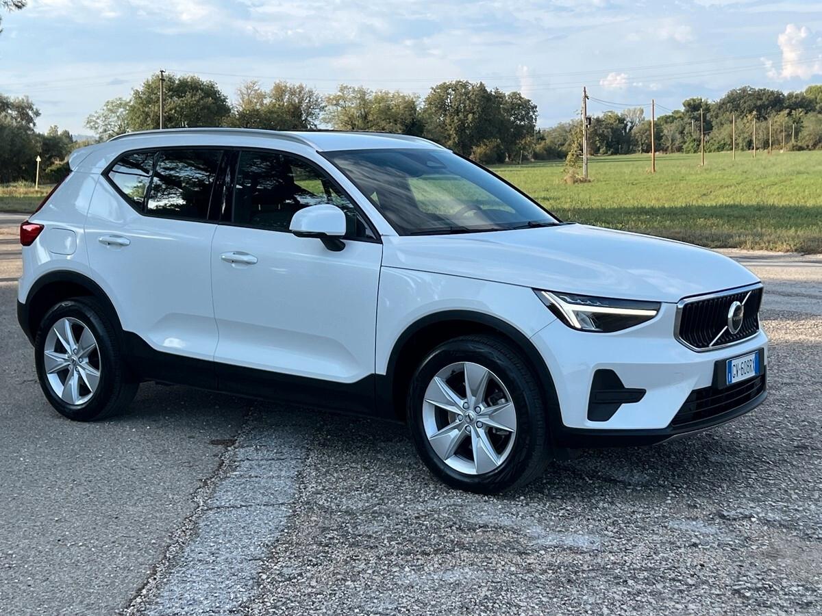 Volvo XC40 B3 automatico Core