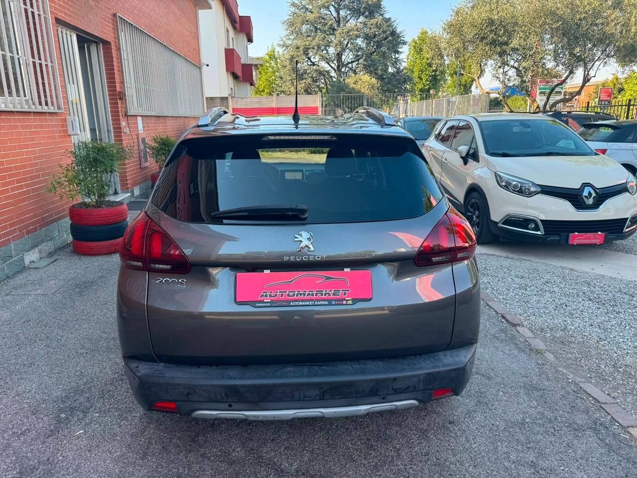 Peugeot 2008 BlueHDi 120 EAT6 S&S Allure