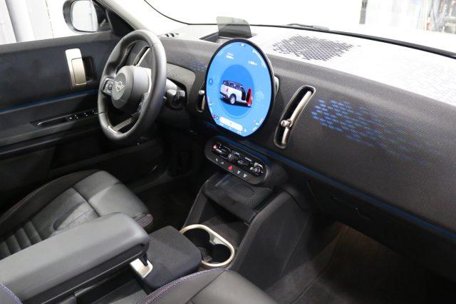 MINI Mini C Essential Countryman