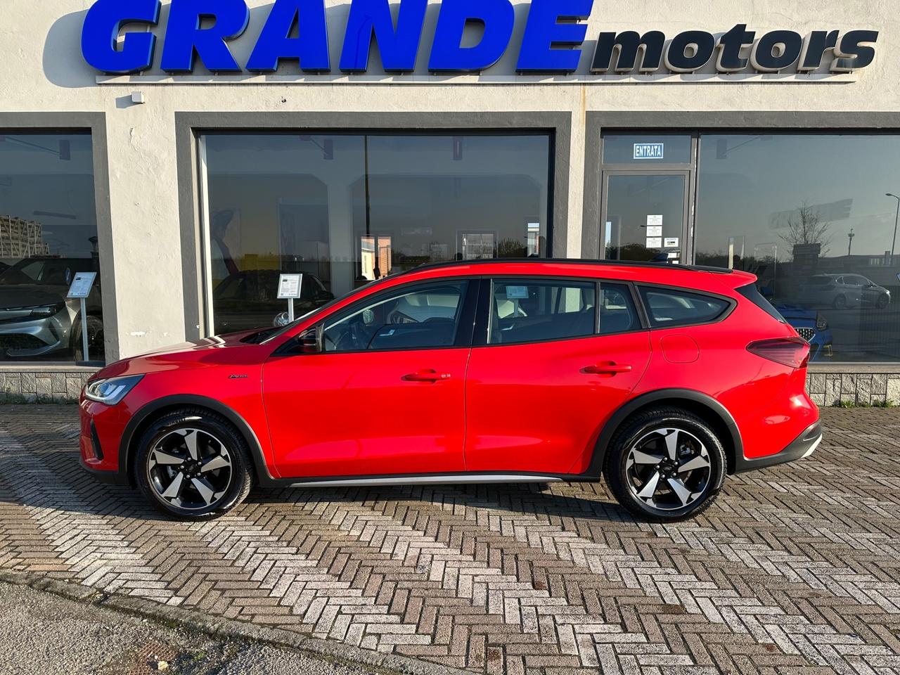 Ford Focus 1.0 EcoBoost Hybrid 125 CV SW ST-Line