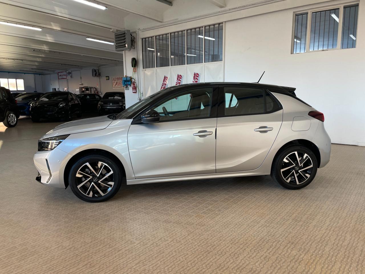 Opel Corsa 1.2 100 CV GS 2025 Bicolor Neopatentati