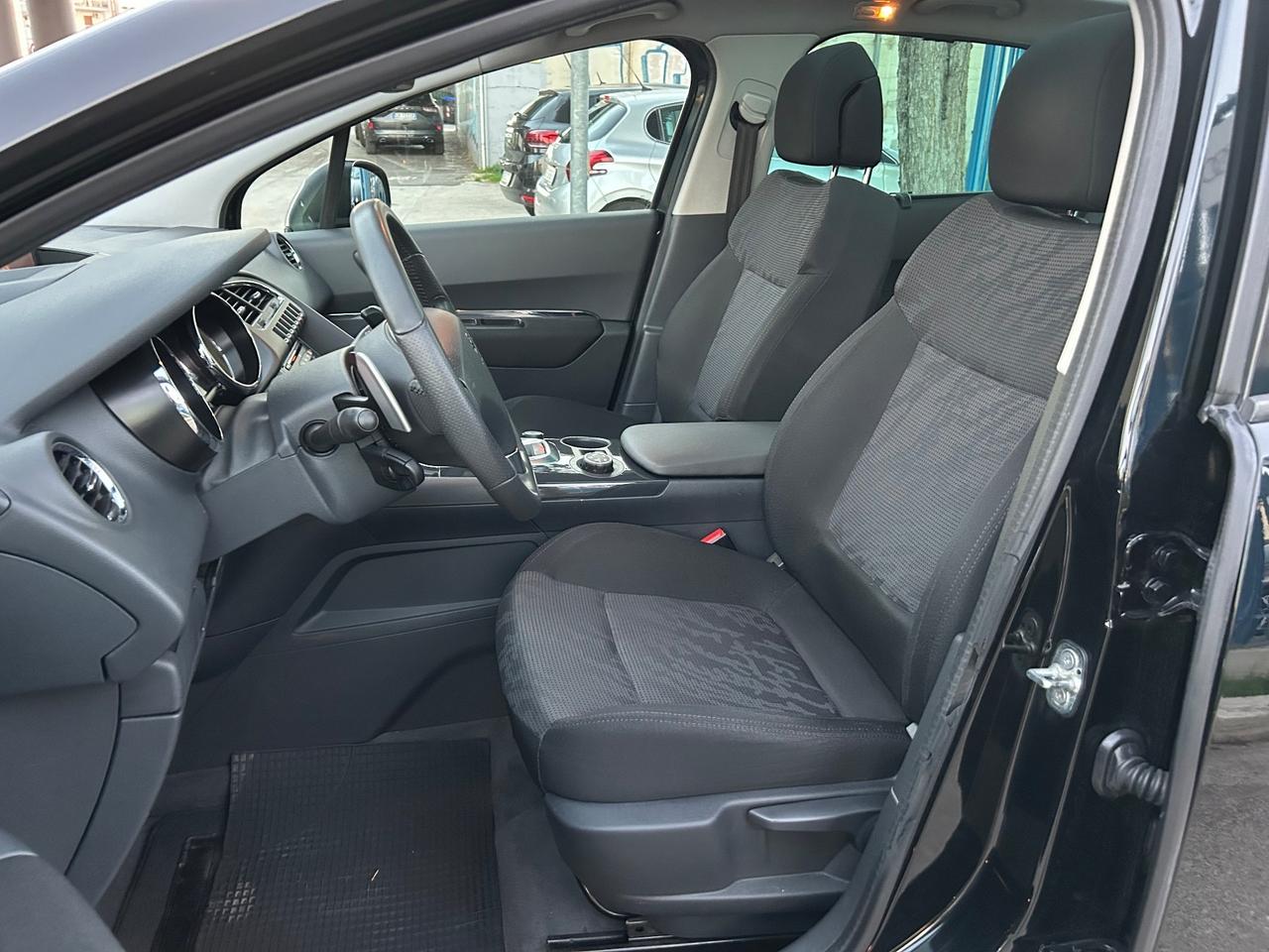 Peugeot 3008 1.6 HDi 115 cv 2011 automatica