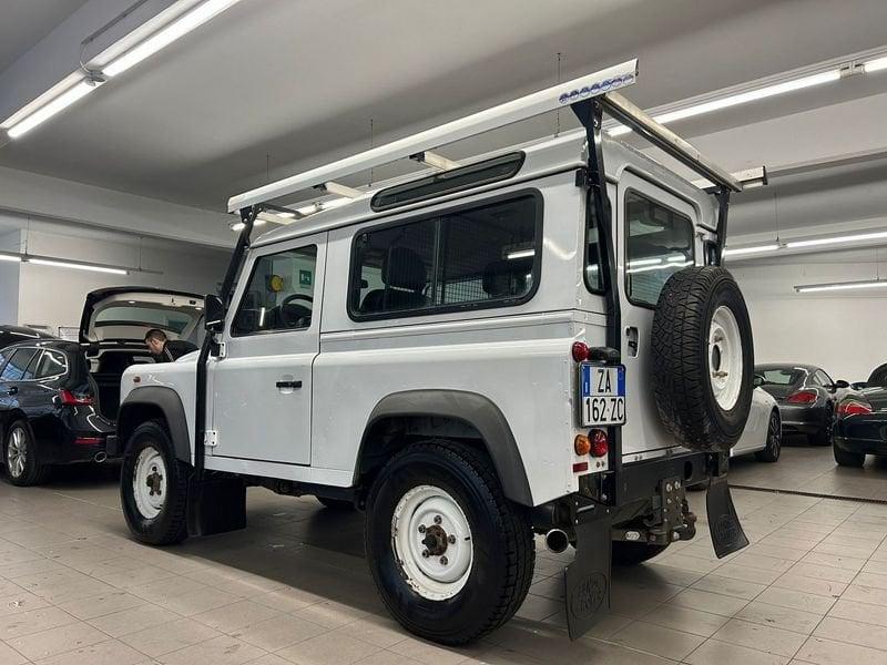 Land Rover Defender 90 2.4 TD4 Station Wagon SE