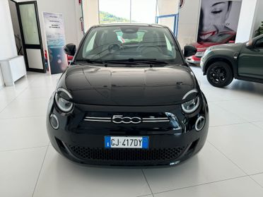 Fiat 500 La Prima Berlina 42 kWh