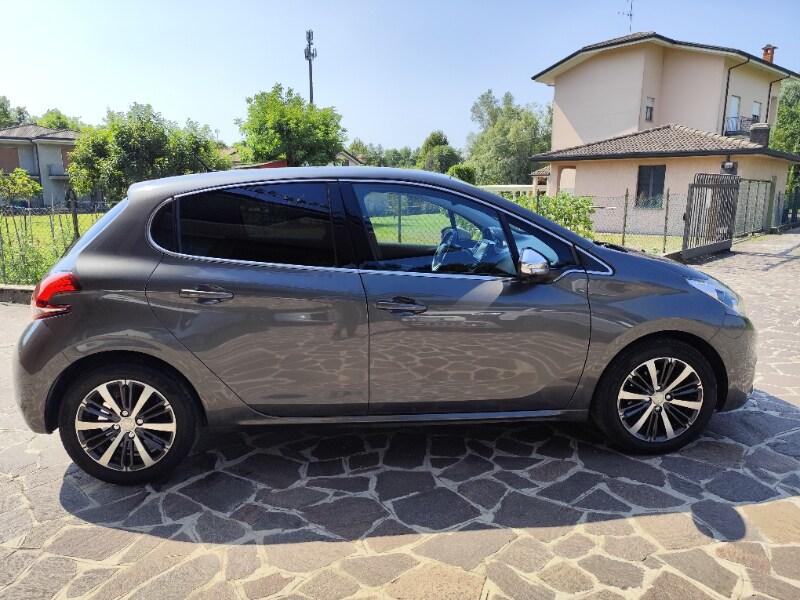 PEUGEOT 208 1° serie PureTech 82 5 porte Allure