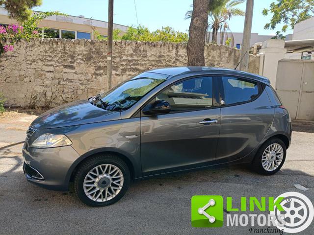 LANCIA Ypsilon 1.2 69 CV 5 porte GPL Ecochic Silver NEOPATENTATI