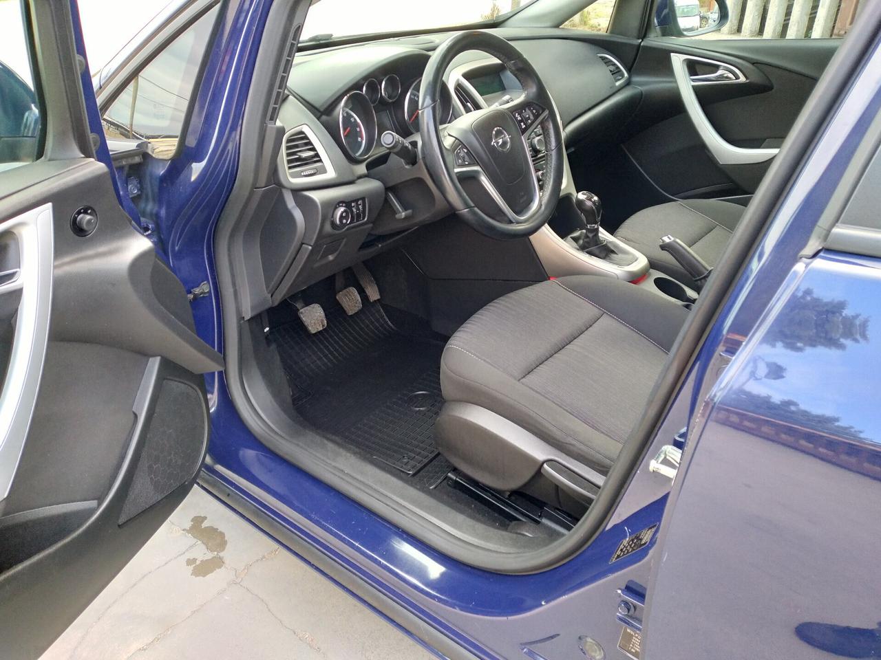 Opel Astra 1.4 Turbo 140CV Sports Tourer GPL Tech Cosmo