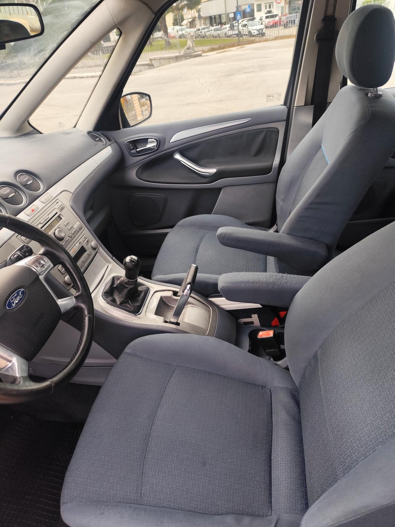 Ford Galaxy 1.8 TDCi 100 CV