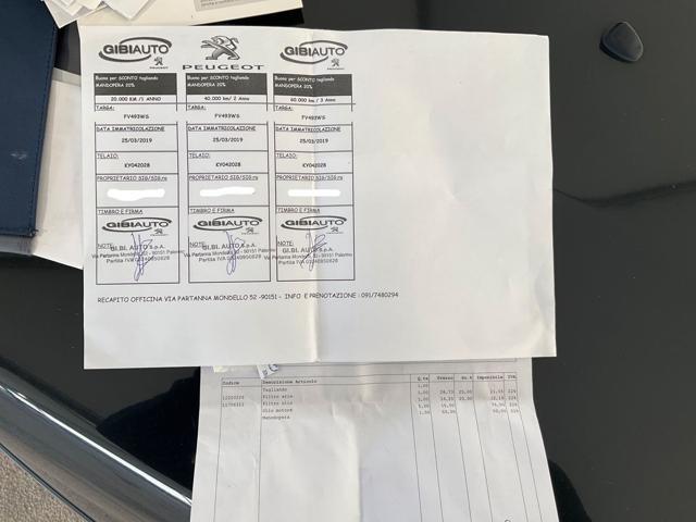 PEUGEOT 2008 BlueHDi 102 S&S Allure