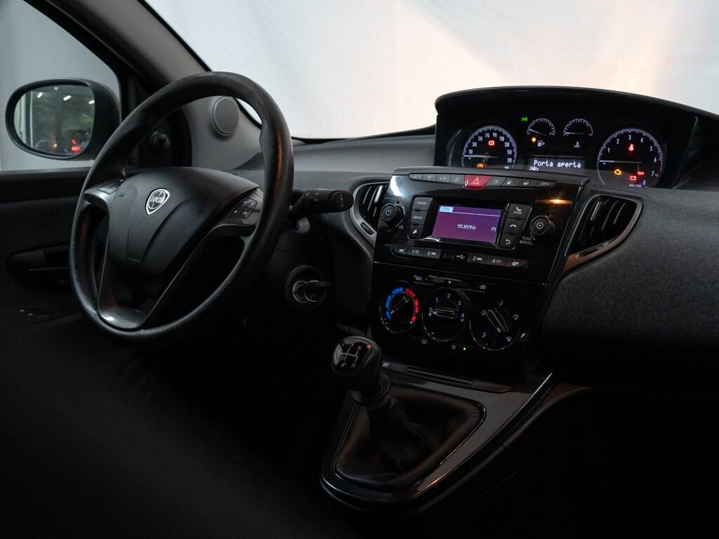 Lancia Ypsilon 1.2 69 CV GPL Ecochic Elefantino Blu 5 porte