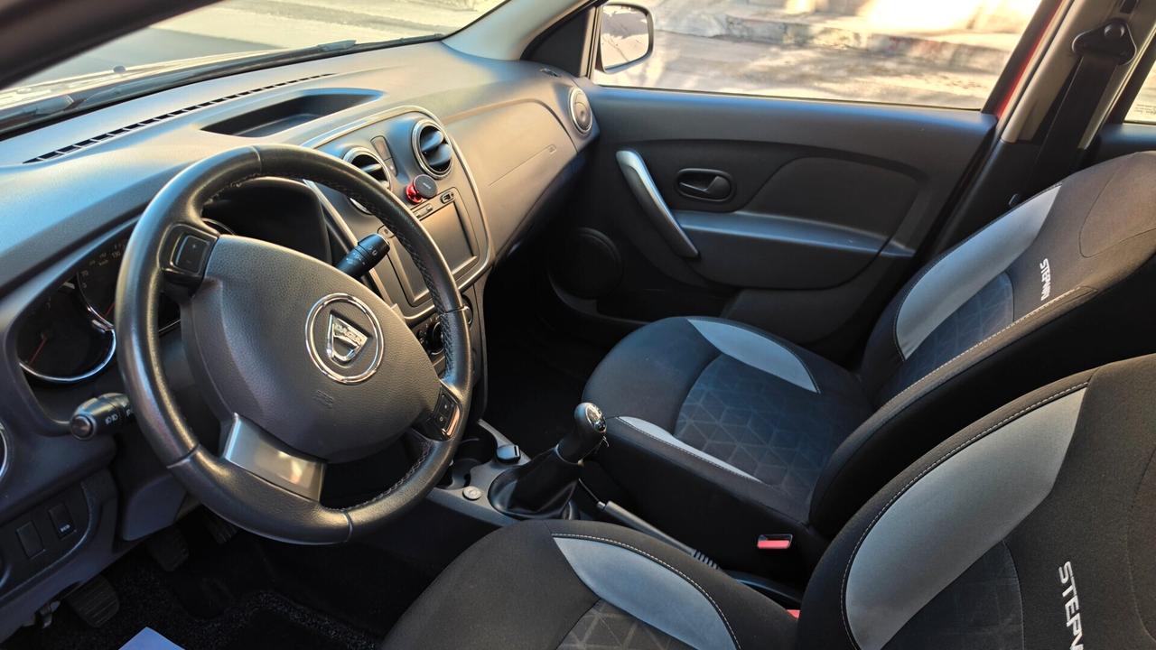 Dacia Sandero stepway Gpl casa madre Anno 2016