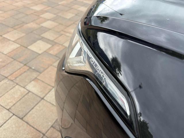 VOLKSWAGEN Tiguan 2.0 TDI 150 CV DSG R-Line TOTAL BLACK