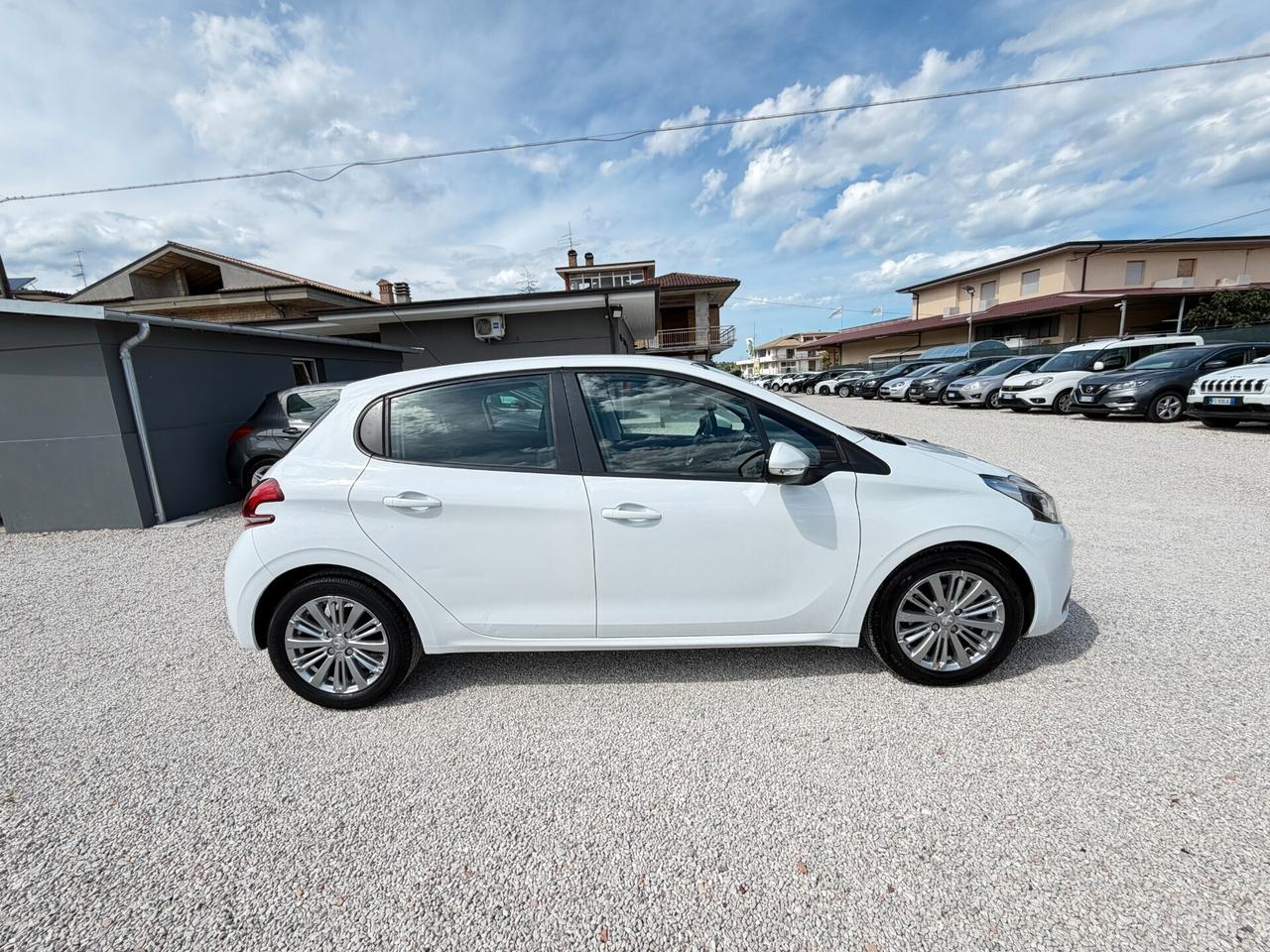 Peugeot 208 HDi 75cv 5 porte 25.380 km unico proprietario
