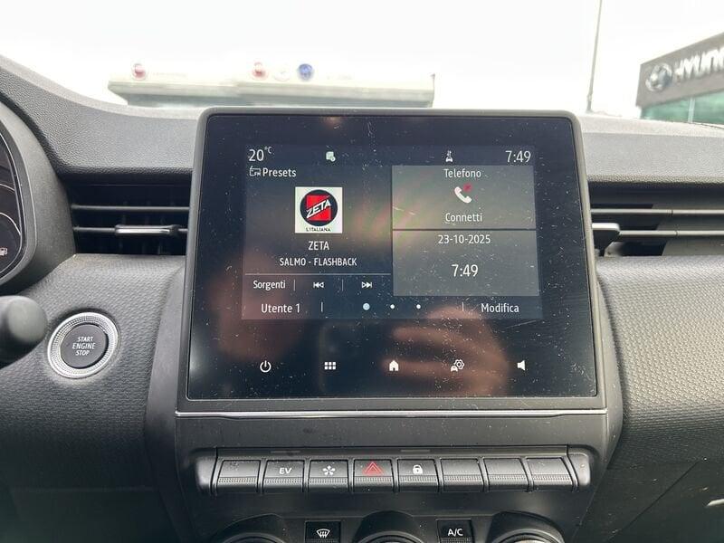 Renault Clio V 2019 1.6 E-Tech hybrid Intens 140cv auto my21