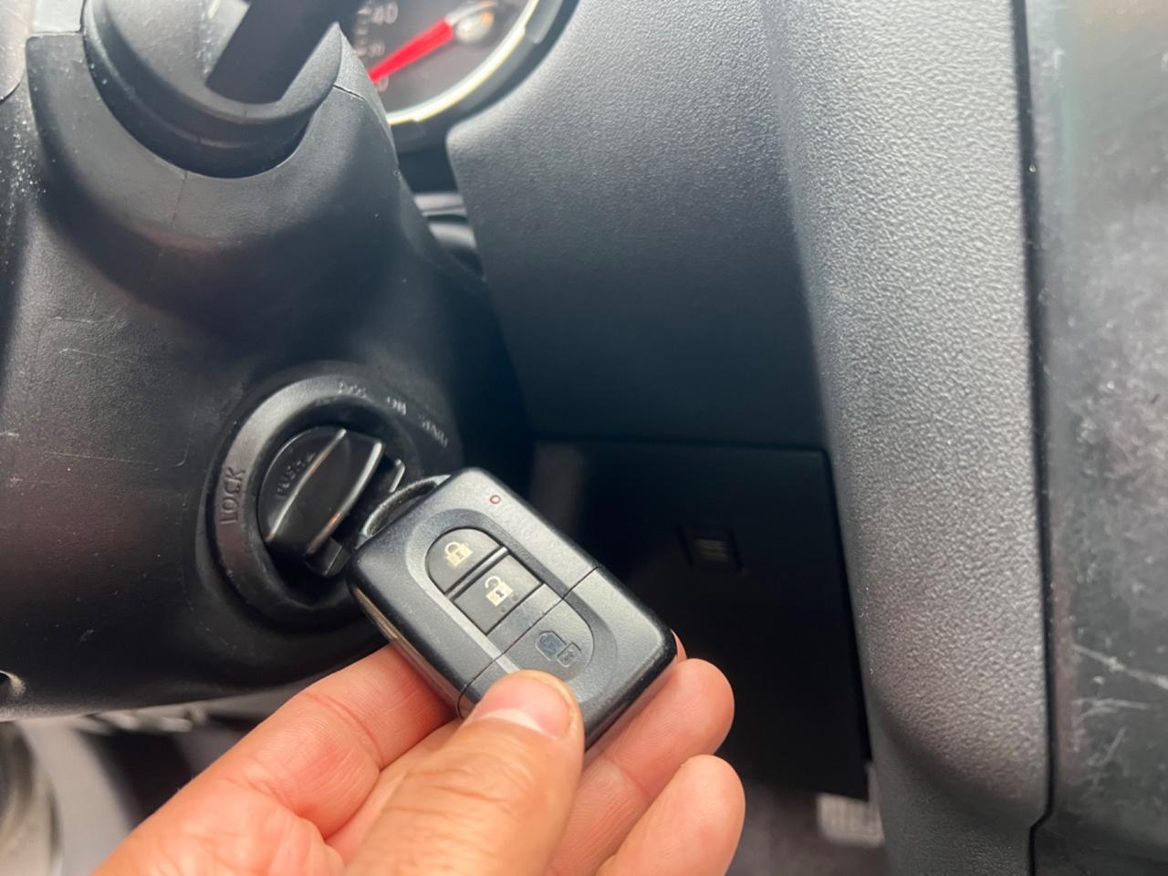 NISSAN QASHQAI 2.0 DIESEL 4X4 7 POSTI FULL OPTIONAL