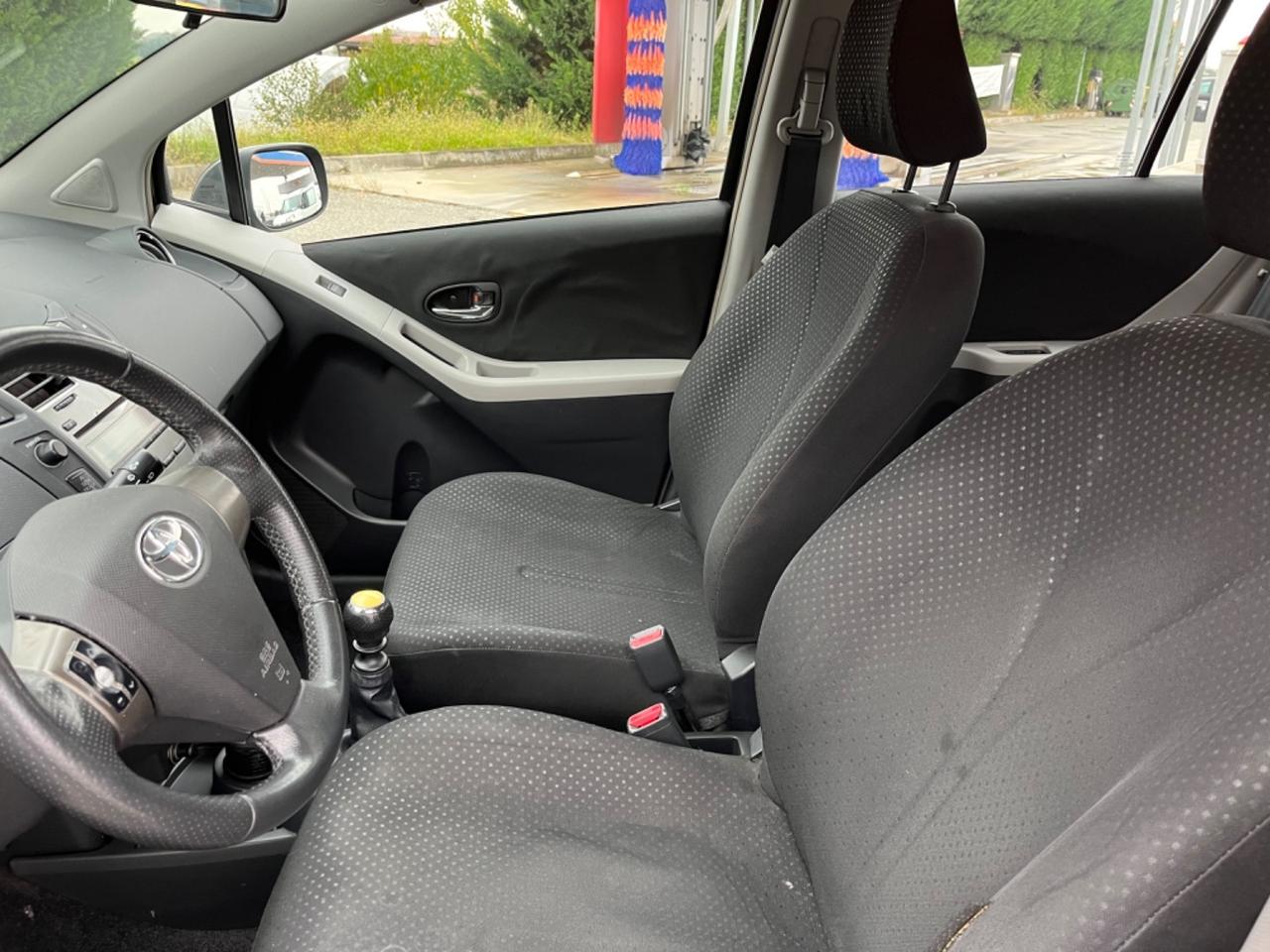Toyota Yaris 1.3 5 porte Sol