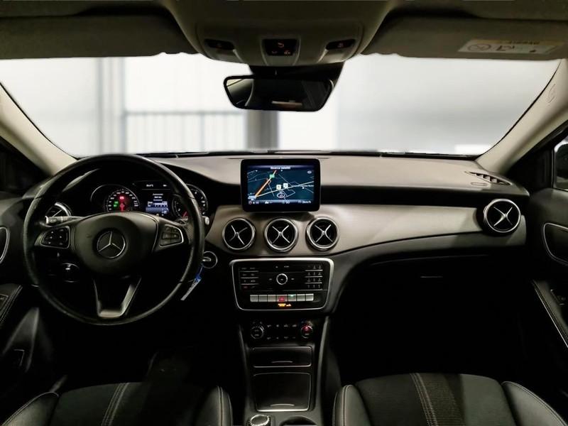 MERCEDES-BENZ GLA 180 SPORT AUTO CROSSOVER