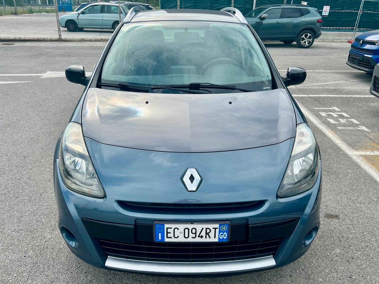 Renault Clio 1.2 16V TCE 100 SporTour 20th