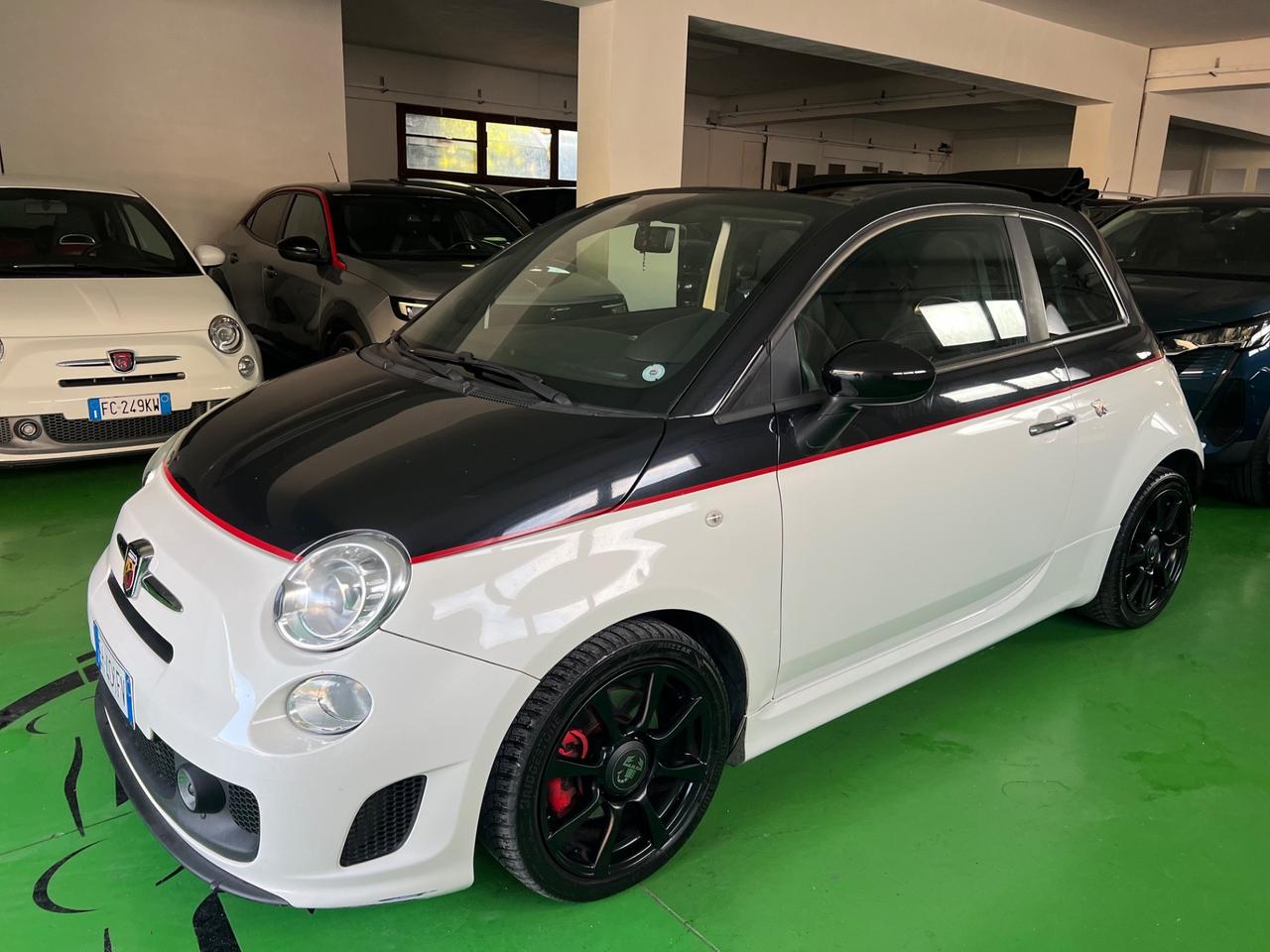 Abarth 500 C 1.4 Turbo T-Jet MTA Bicolore