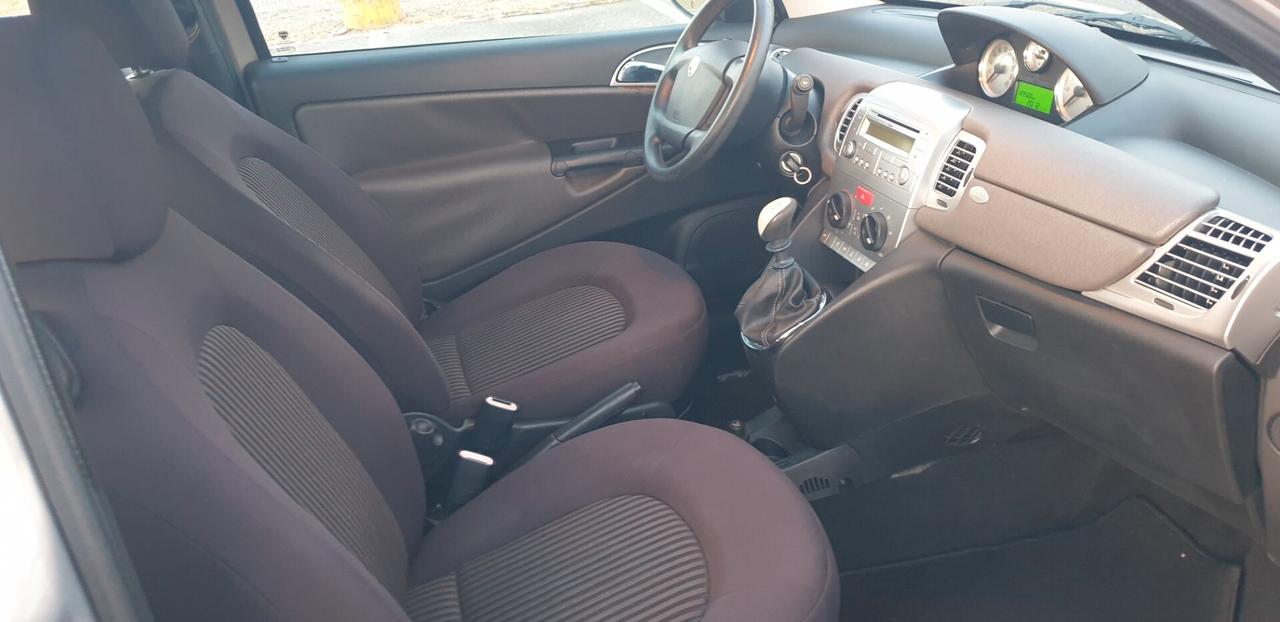 LANCIA YPSILON 1.4 16V ORO