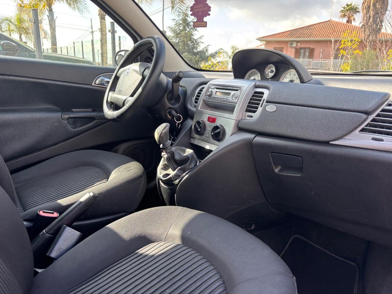 Lancia Ypsilon 1.2 Platino