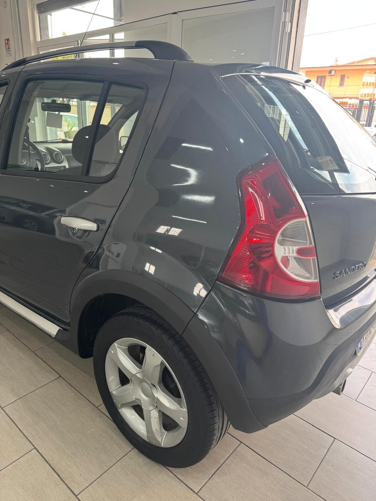 Dacia Sandero Stepway 1.6 8V GPL 85CV