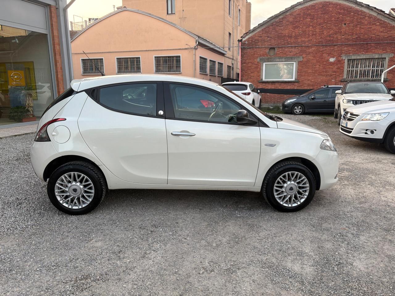 Lancia Ypsilon 0.9 Metano