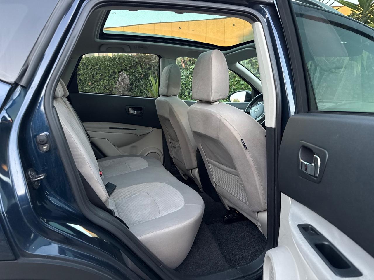 Nissan Qashqai 2.0 dCi NAVI TETTO PANORAMICO