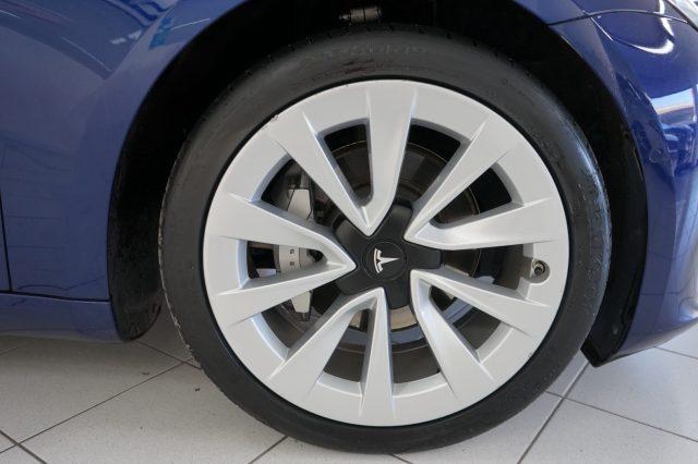 TESLA Model 3 Long Range Dual Motor AWD Guida Massimo Potenziale