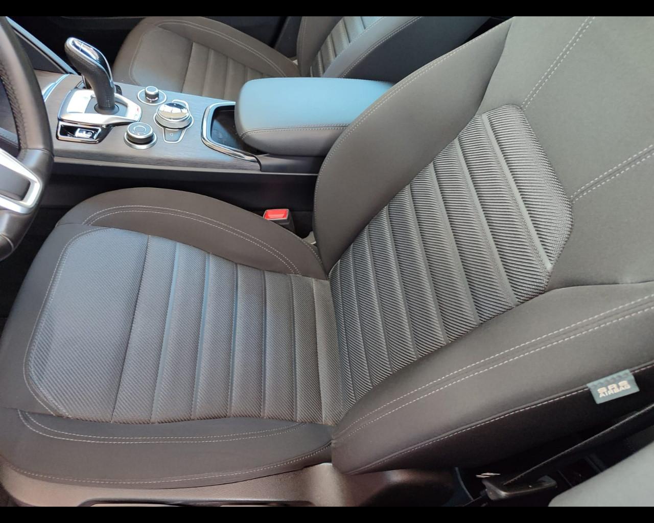 ALFA ROMEO Stelvio 2.2 Turbodiesel 160 CV AT8 RWD Ti