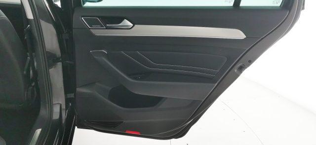VOLKSWAGEN Passat Variant 2.0 TDI SCR EVO DSG Executive