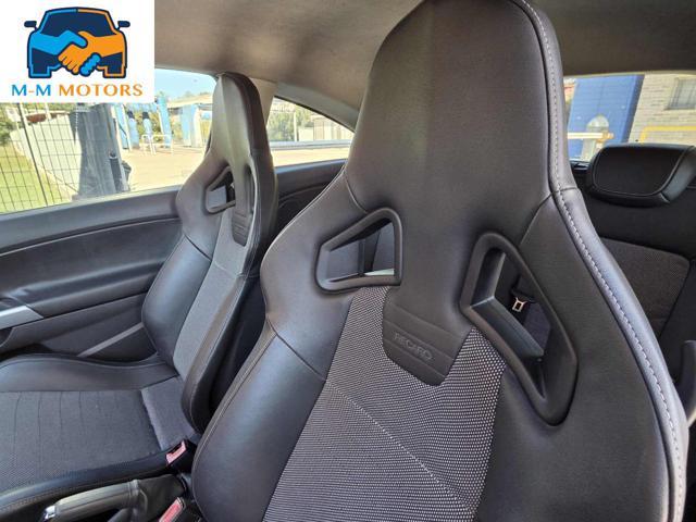 OPEL Corsa 1.6 T 192CV 3 porte OPC