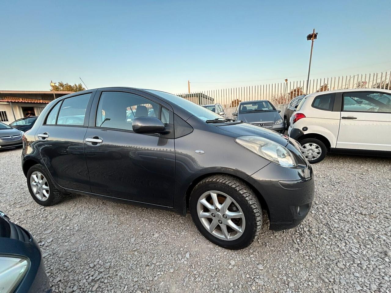 Toyota Yaris 1.3 5 porte Sol