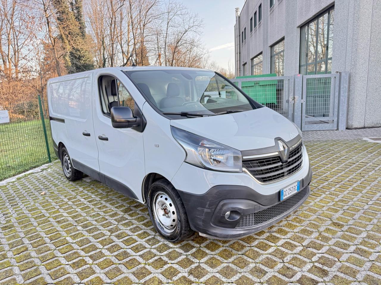 Renault Trafic T27 2.0 dCi 145CV PC-TN S&S*Navi*Bluetooth