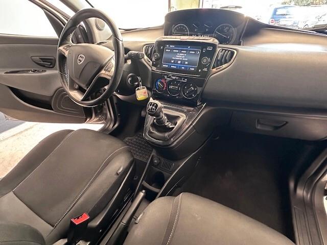 Lancia Ypsilon 1.0 Hybrid 2022 OK NEOPATENTATI