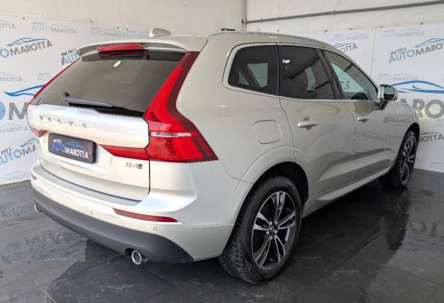 Volvo XC60 2.0 b4 Momentum Pro awd auto