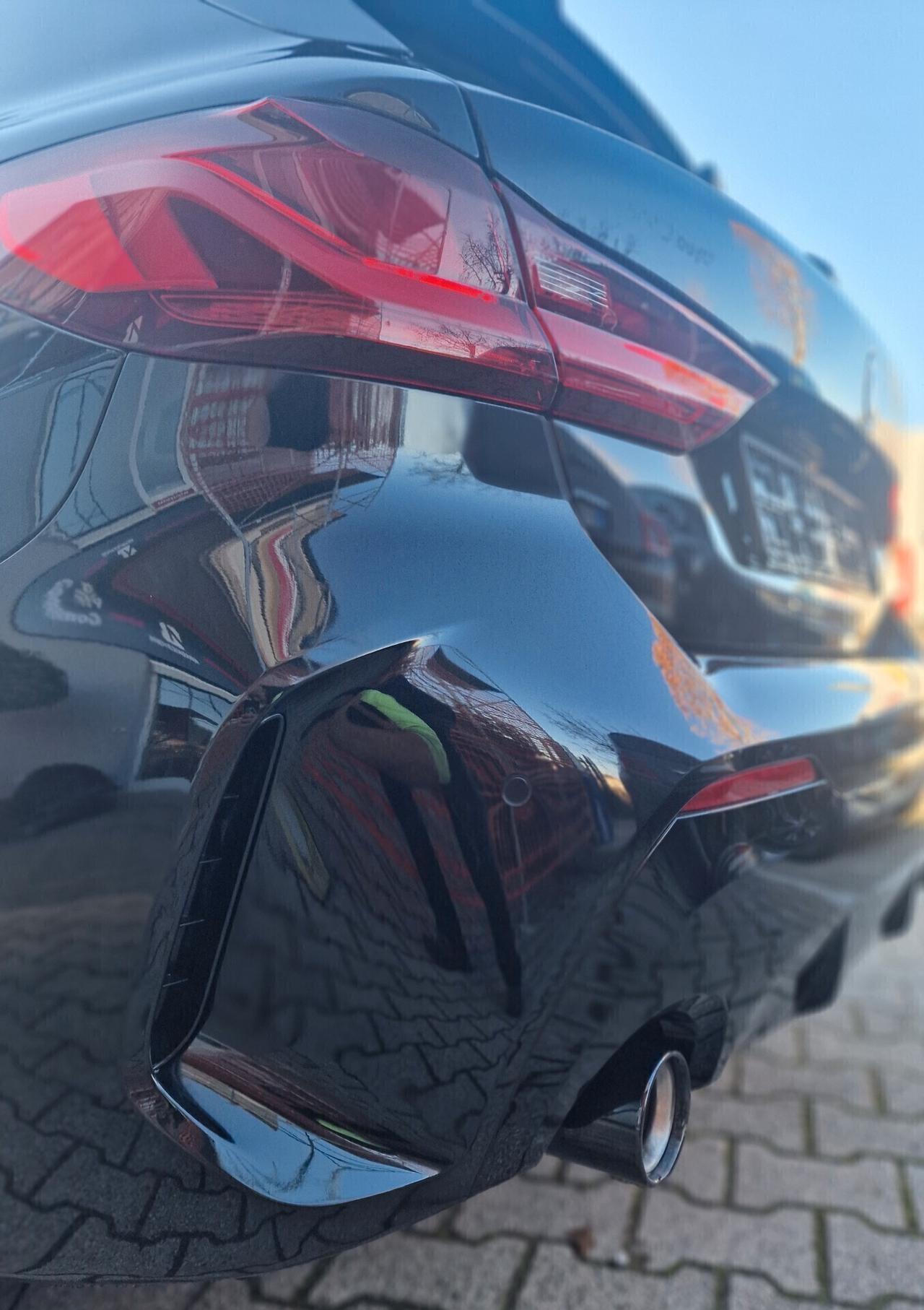 Bmw 116 116d 5p. Msport