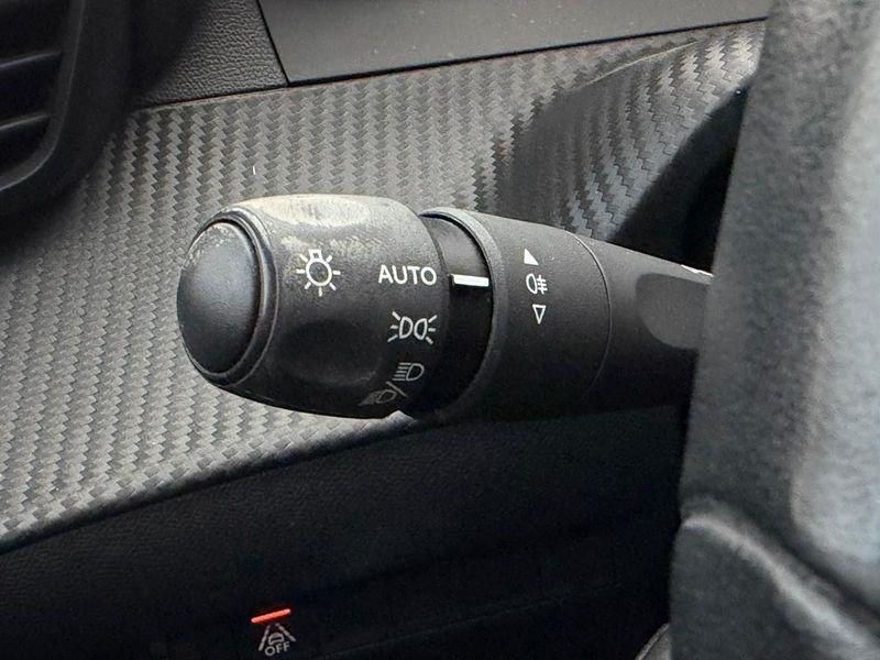 Peugeot 208 208 1.2 puretech +GpL