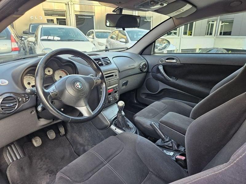 Alfa Romeo GT GT 1.9 jtd mjt Progression