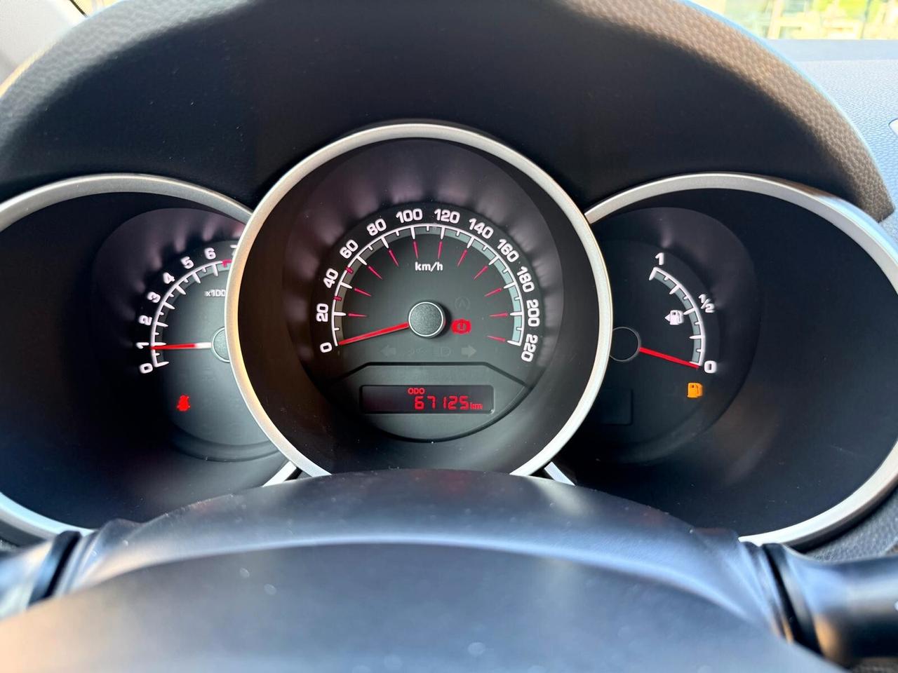Kia Venga 1.4 CVVT Cool Move&Style ***KM 67.000!!!)