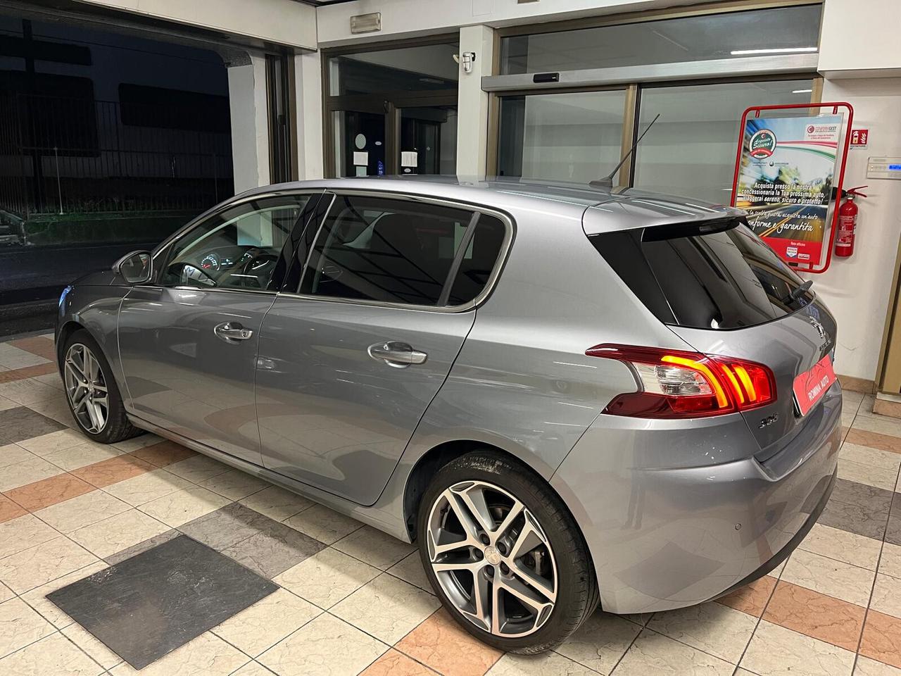 Peugeot 308 BlueHDi 120 S&S EAT6 SW Business