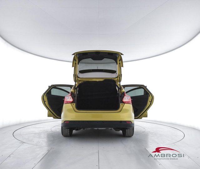 FORD Focus 1.6 TDCi 115 CV Titanium - PER OPERATORI DEL SETTO