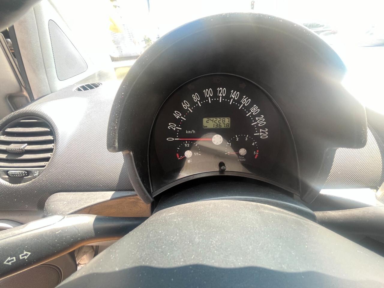 VOLKSWAGEN NEW BEETLE 1.9 TDI EN VOGUE OK NEOPATENTATI GARANZIA 12 MESI CON DICHIARAZIONE DI CONFORMITA' LEGALE