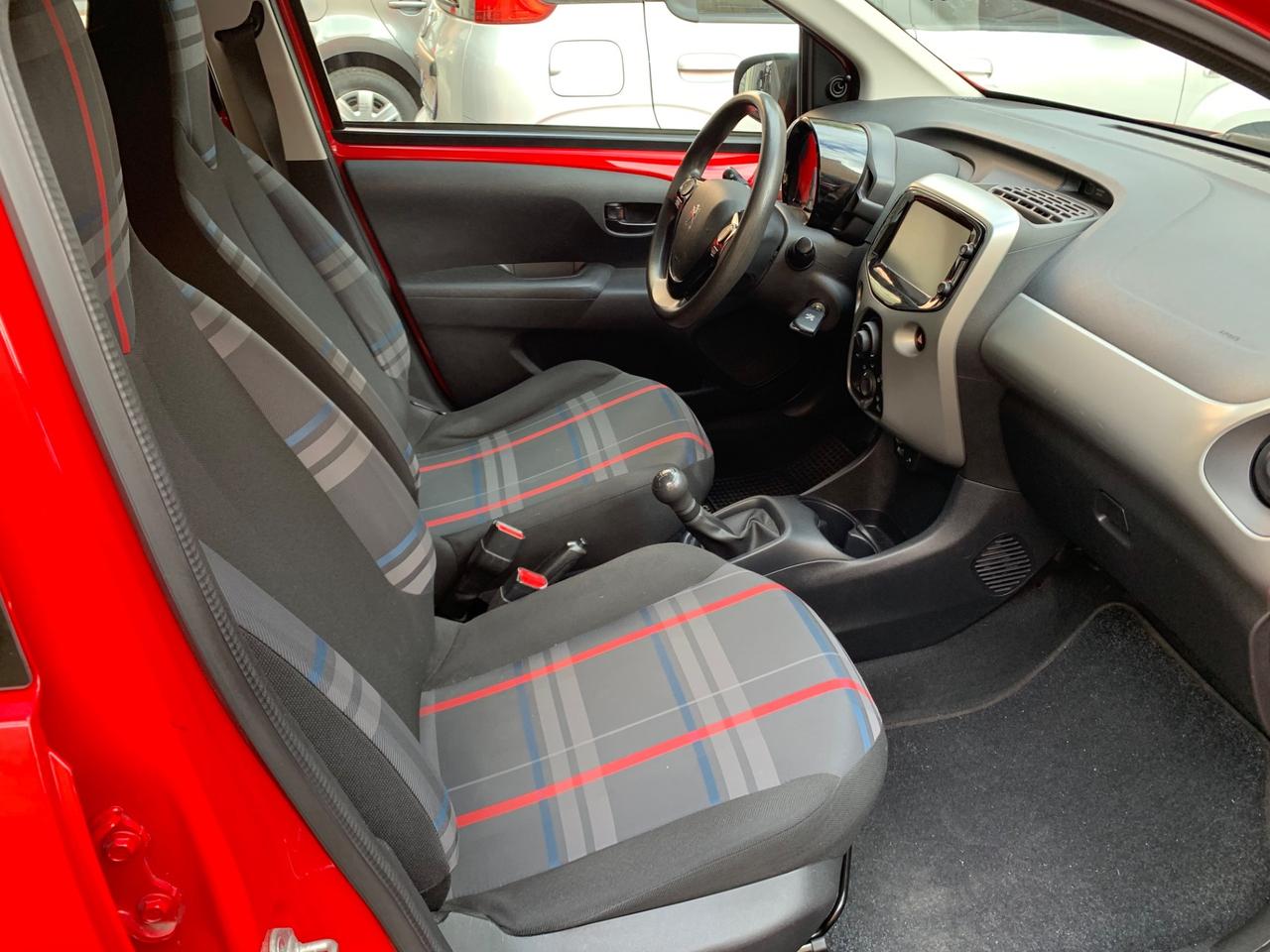 Peugeot 108 VTi 68 5 porte 07/2015 km 88000