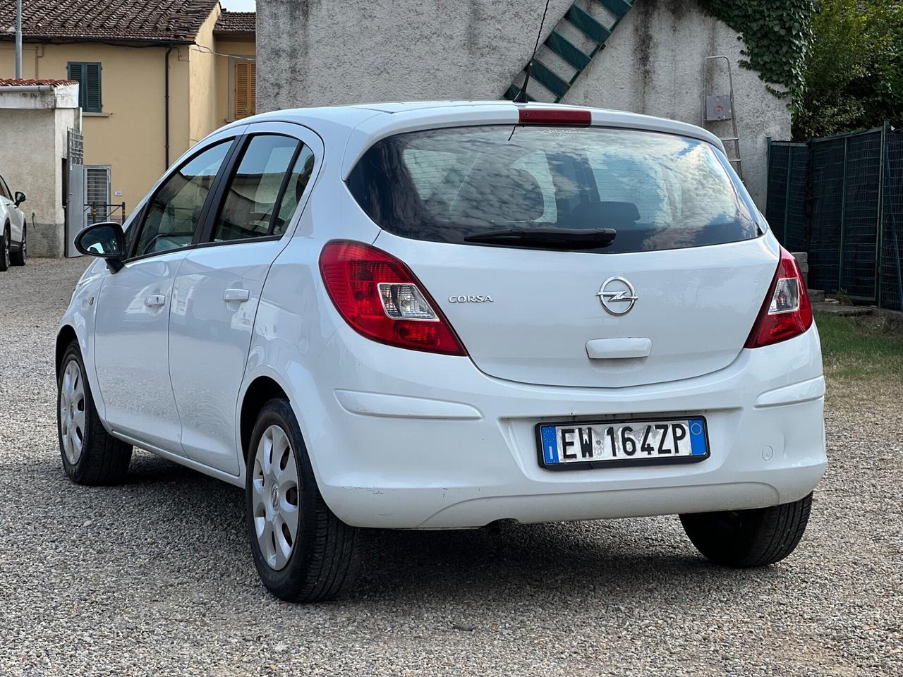 Opel Corsa 1.2 5 porte Sport