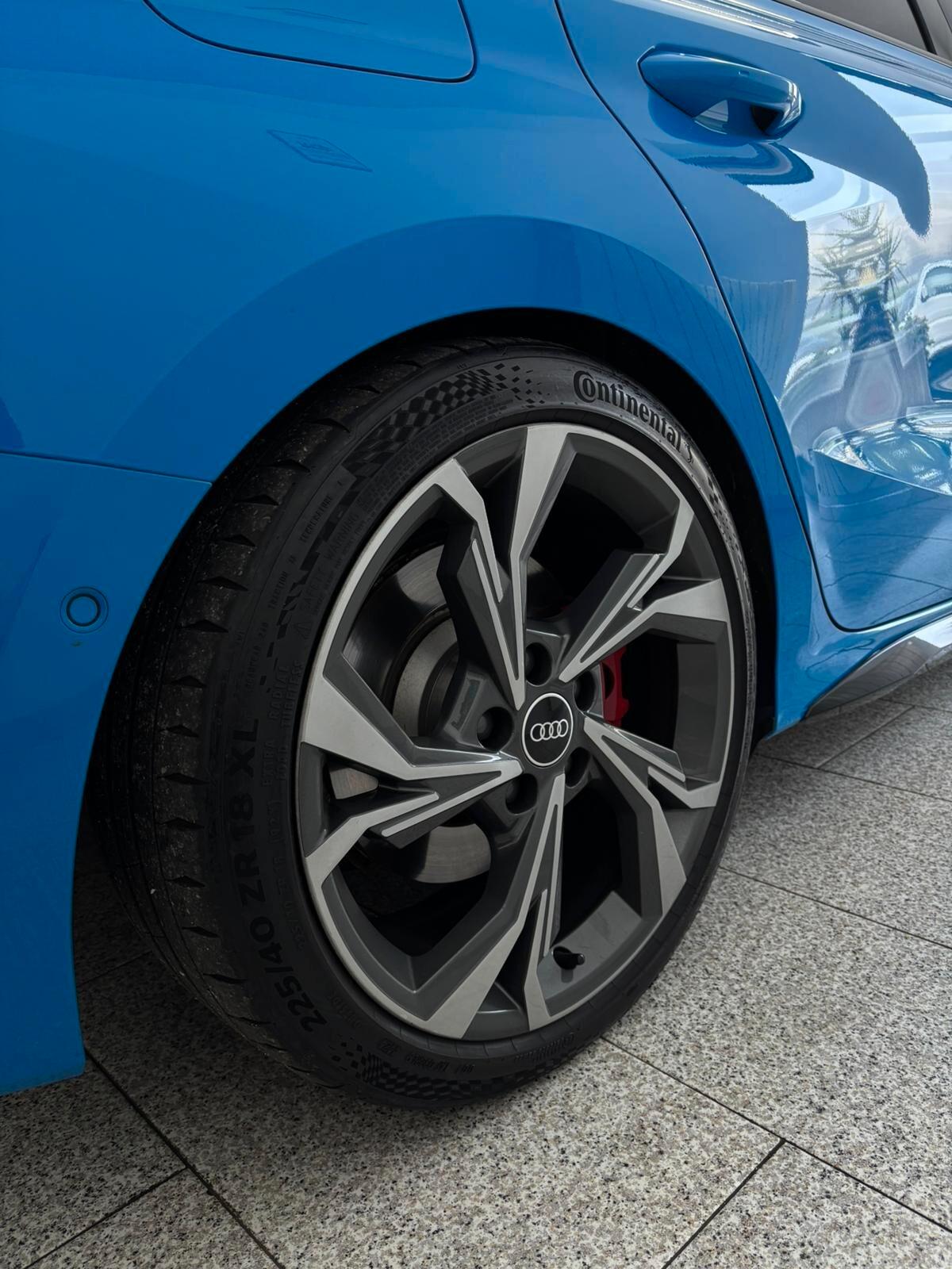 Audi A3 Sportback 45 TFSIe S line S-Tronic 245CV PLUG IN allestimento RS3