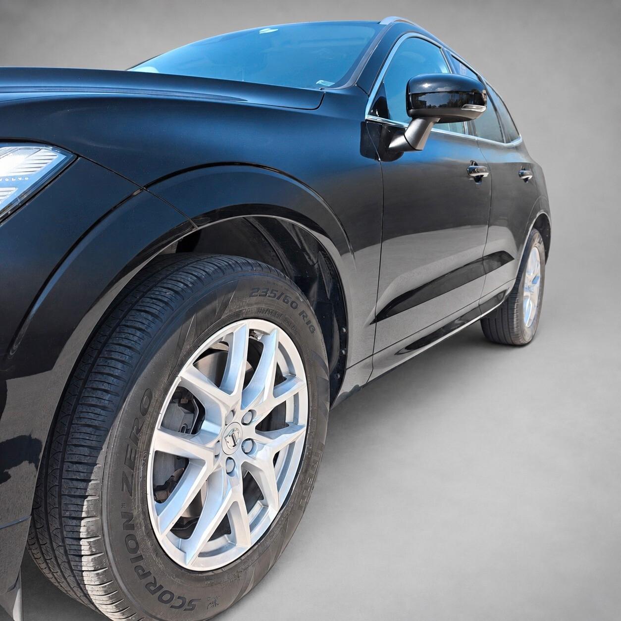 VOLVO XC60 2.0 B4 AWD 197 CV Geartronic Momentum